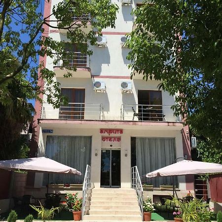 Hotel Amrita Suhumi Exterior foto